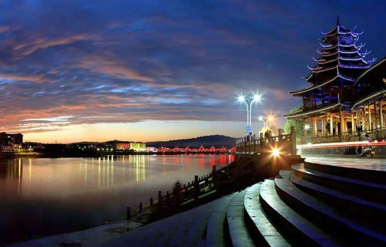 千年湘韵，山水盛宴——湖南风情之旅